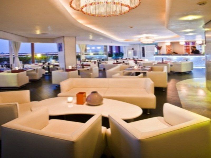 Hotel La Renaissance 4*